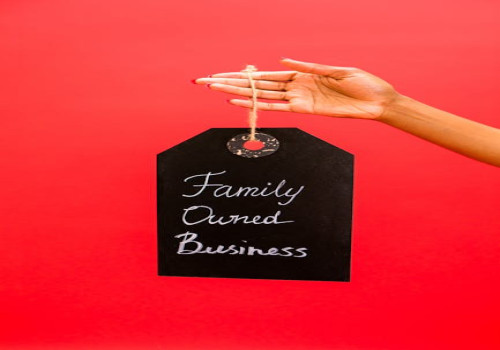 Waarom wordt Oss de messentrekkerstad genoemd?